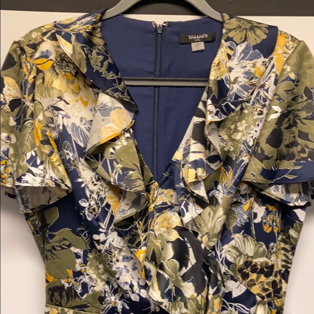 Dress - Picture 2 of 3